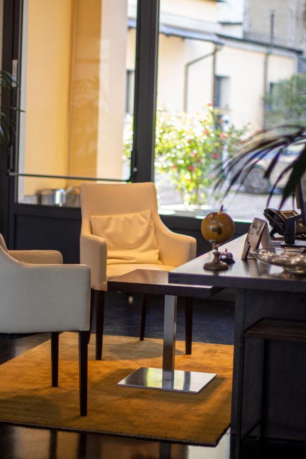 Hotel Cavour By Lvg Hotel Collection Novara Eksteriør billede