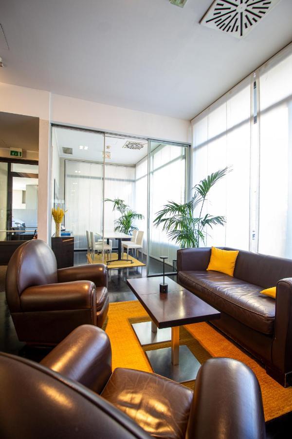 Hotel Cavour By Lvg Hotel Collection Novara Eksteriør billede